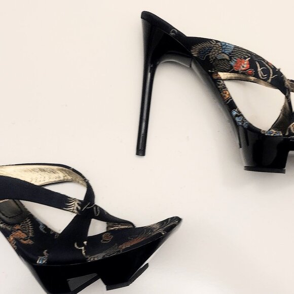 Casadei Vintage Limited Edition Geta Platform Heels - Picture 6 of 8